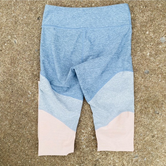 Outdoor Voices | Springs Color Block Leggings 7/8 Length Blue, Pink Color Size S - Picture 6 of 6